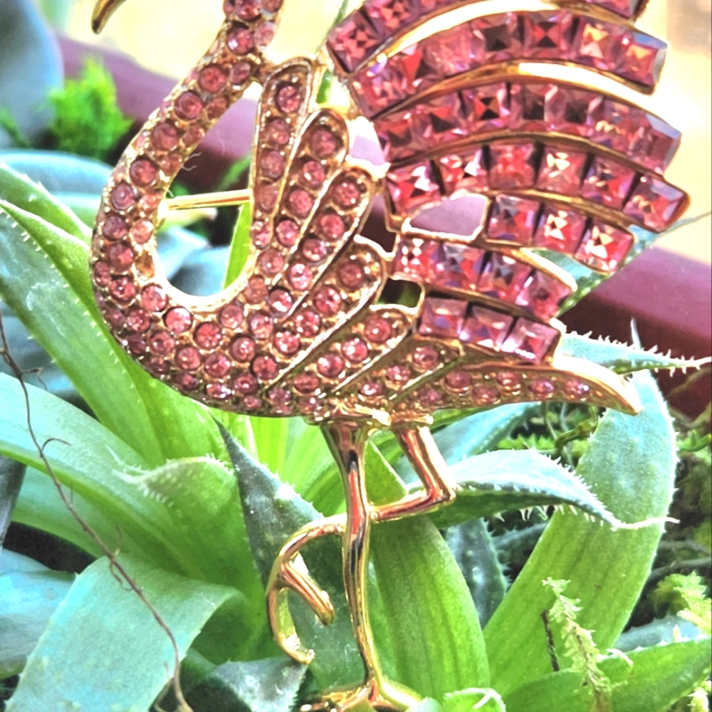 Vtg GIORGIO Flamingo Glitzy Barbie Gems PINK Rhinestones GOLD Marked Brooch NWOT - Picture 12 of 12